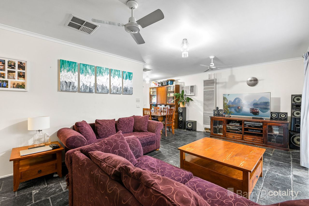 45 Meeking Dr, Pakenham, VIC 3810