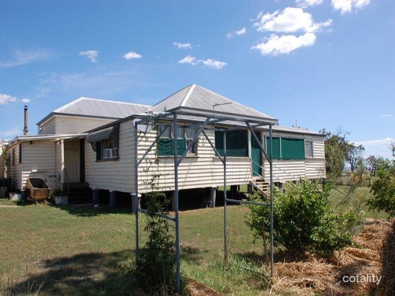 93 Gordon Smiths Rd, Goombungee, QLD 4354