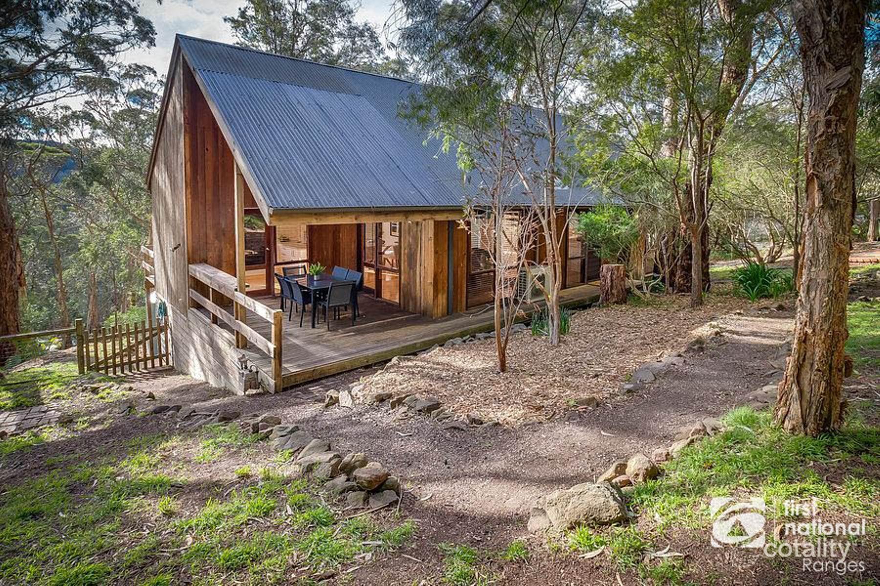 10 Maskells Hill Rd, Selby, VIC 3159