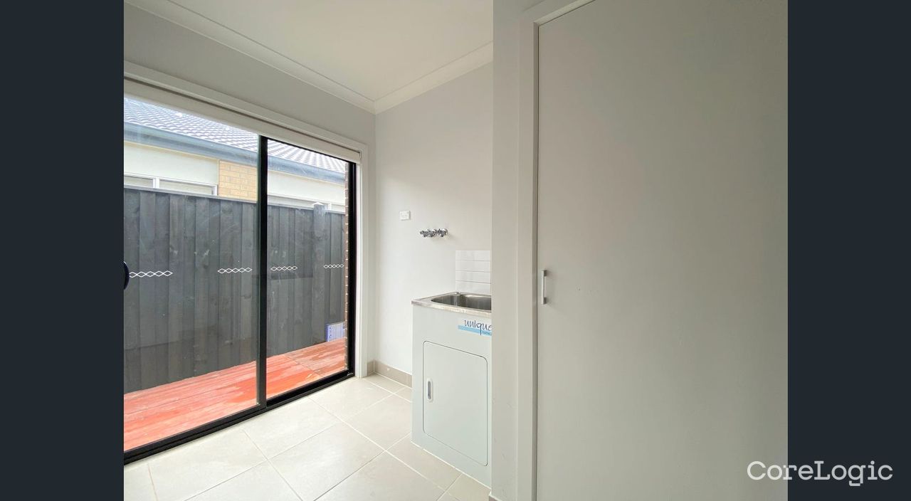 11 Bringa Dr, Mickleham, VIC 3064