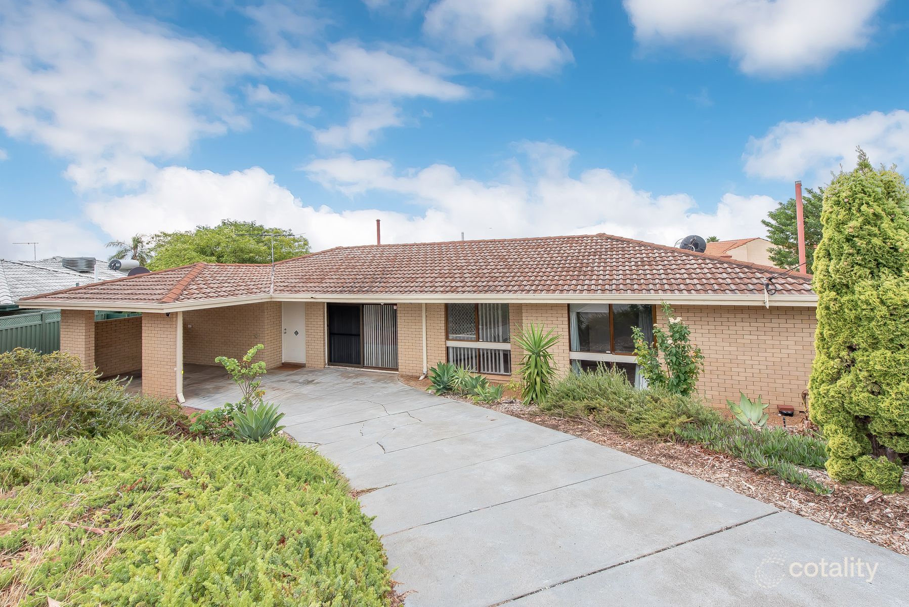 12 Buchan Pl, Hillarys, WA 6025