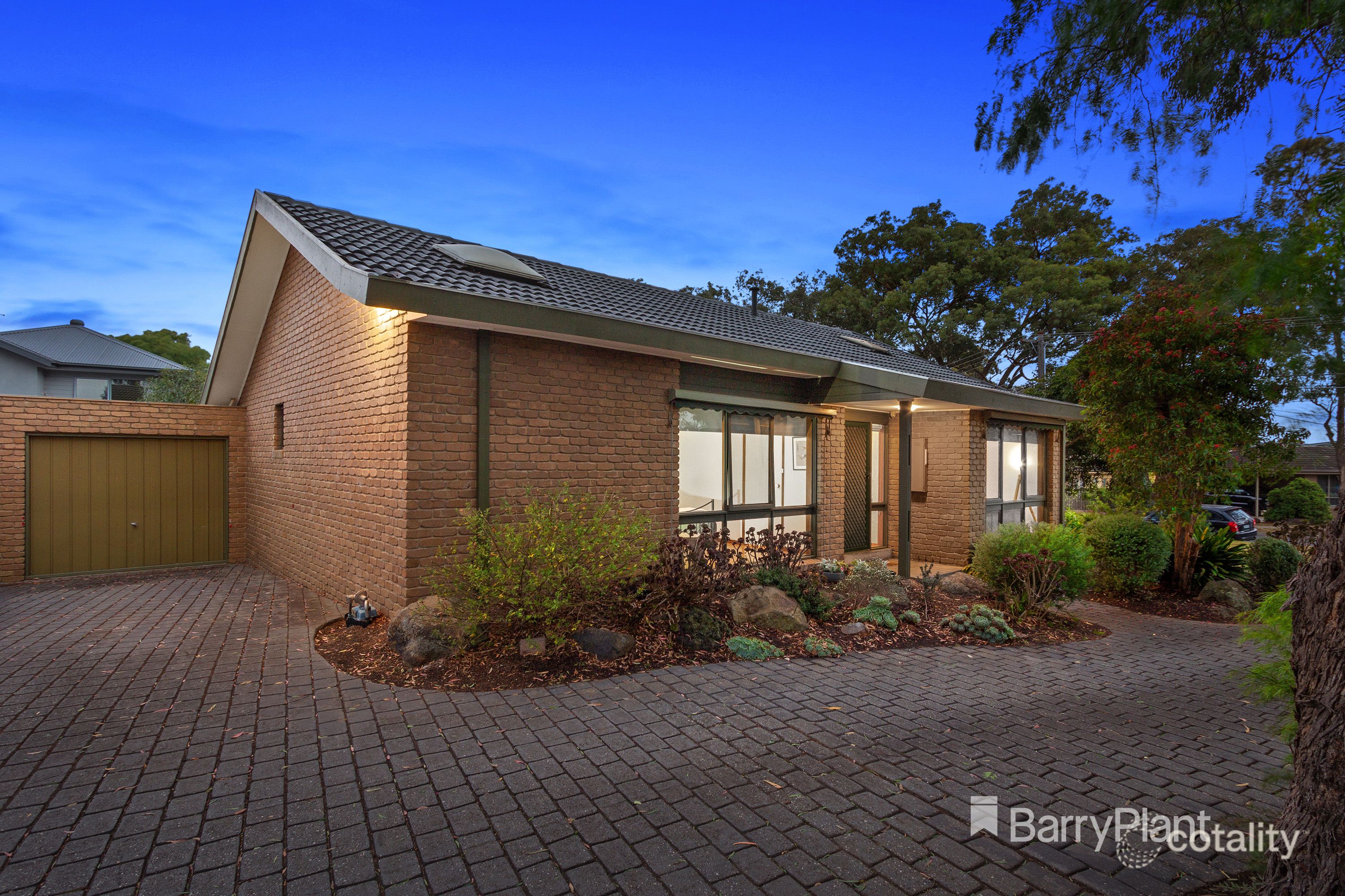 1/3 Campbell Rd, Briar Hill, VIC 3088