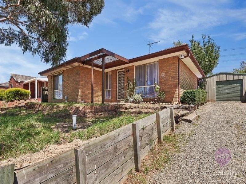 18 Terrapin Dr, Narre Warren South, VIC 3805