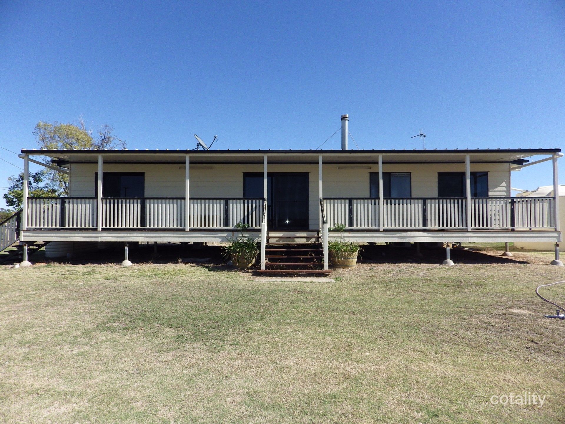 5 Russell St, Wallumbilla, QLD 4428