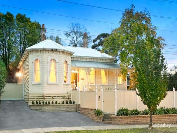 18 Warrigal Rd, Surrey Hills, VIC 3127