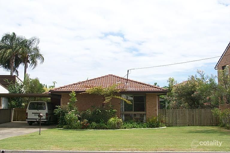 25 Donald Ave, Paradise Point, QLD 4216