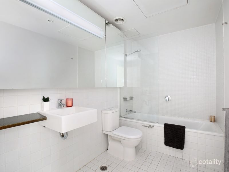 603/18 Waterview Walk, Docklands, VIC 3008