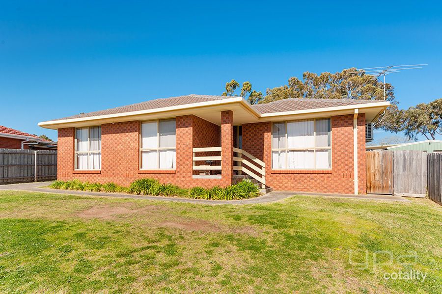 1/11 Elgata Cl, Meadow Heights, VIC 3048