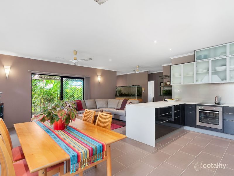 10 Manus St, Trinity Beach, QLD 4879