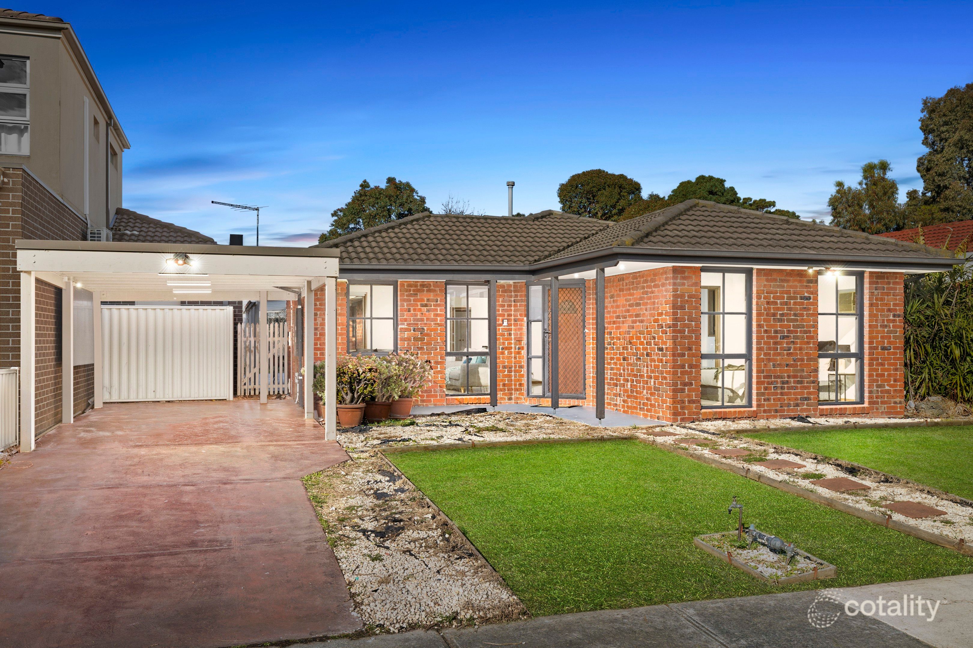 31 Beckington Cres, Hampton Park, VIC 3976
