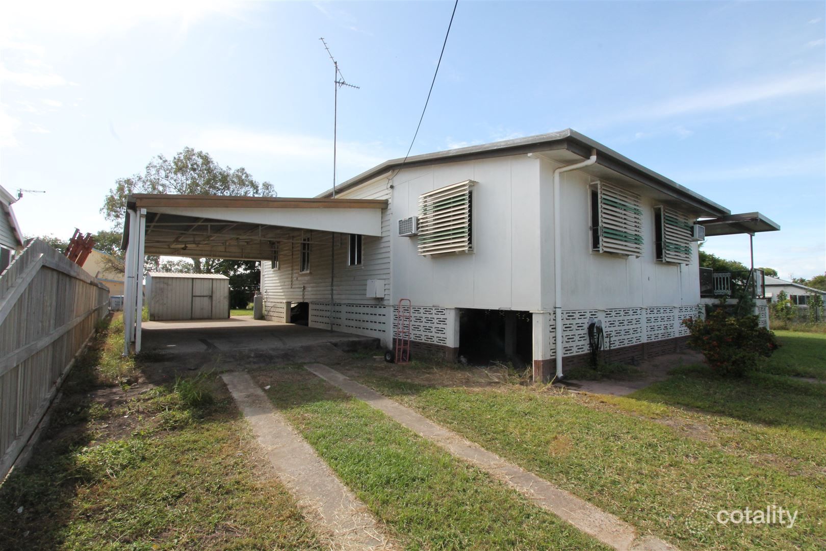 4 Little Young St, Ayr, QLD 4807