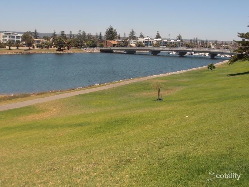1/13 Patawalonga Frtg, Glenelg North, SA 5045