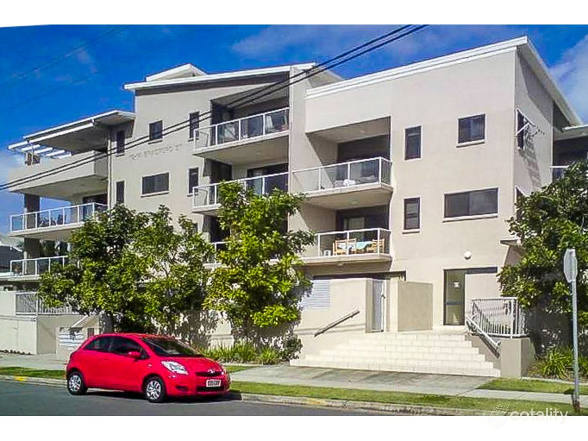 6/12-14 Bradford St, Labrador, QLD 4215