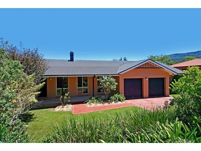 11 Binks Pl, Cambewarra Village, NSW 2540