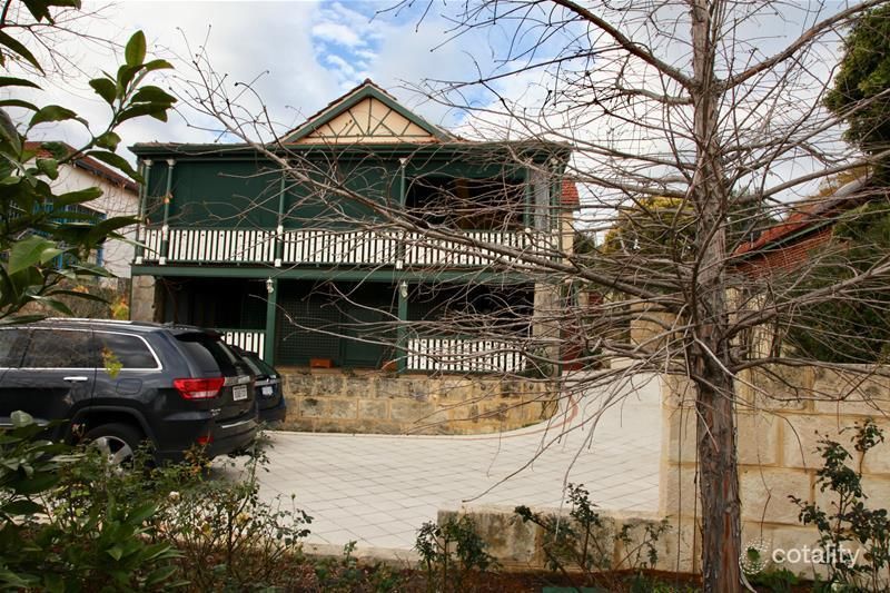 210 Walcott St, Menora, WA 6050