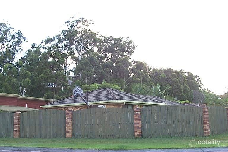 2 Fatsia Ct, Elanora, QLD 4221