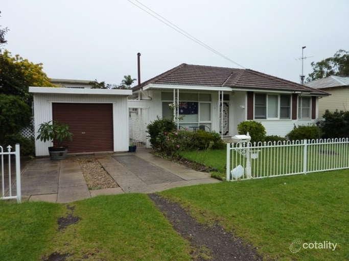 1 Albert St, Woonona, NSW 2517