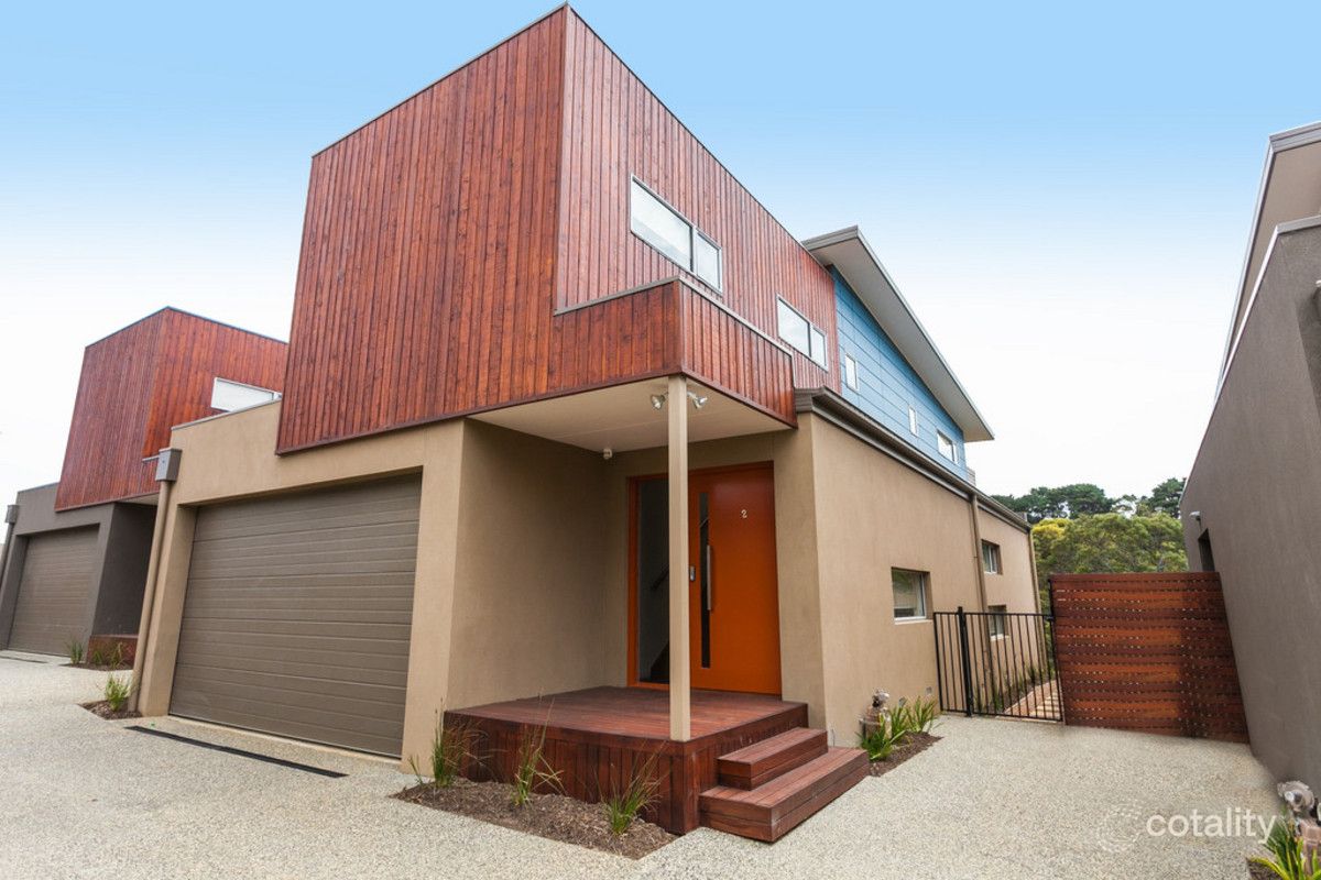 2/3 Moonah Pl, Torquay, VIC 3228