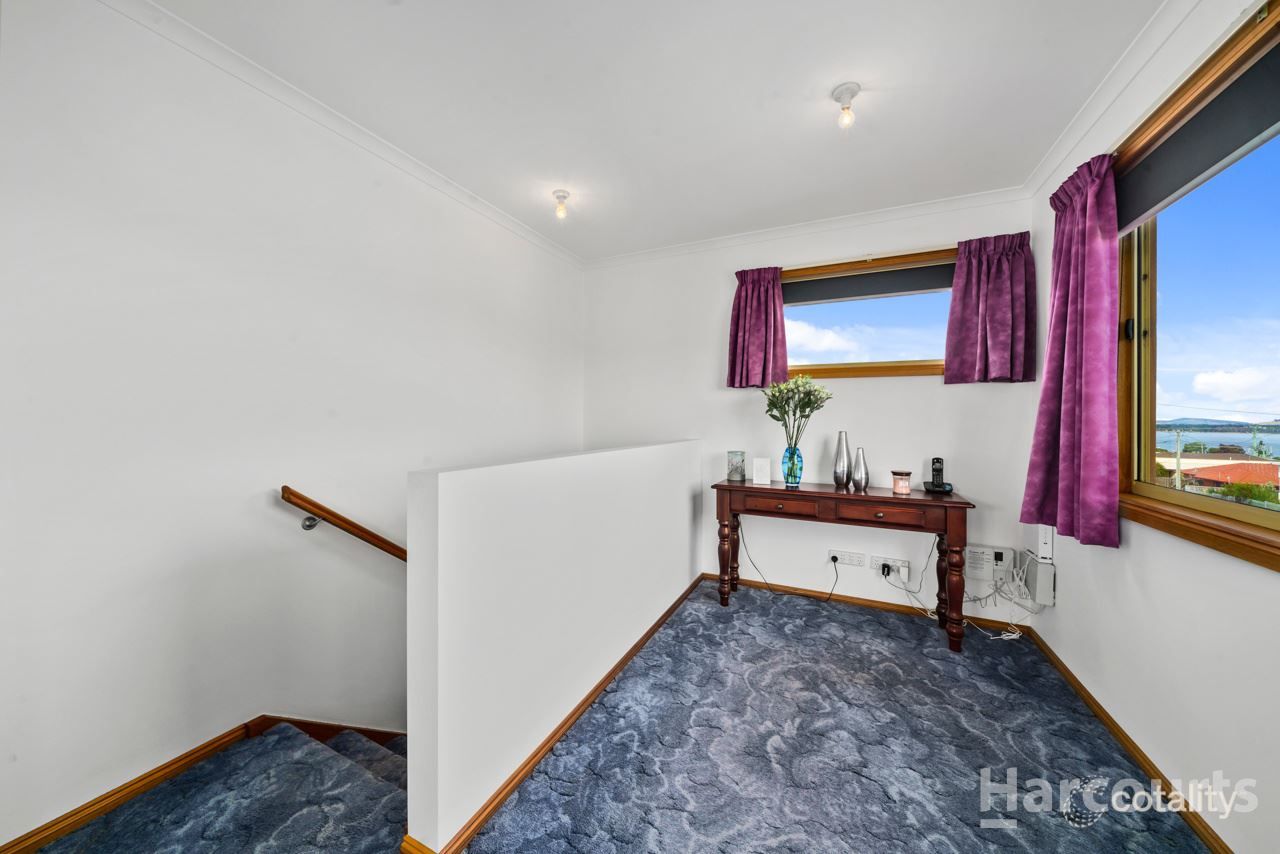 21 Hoffman St, Midway Point, TAS 7171