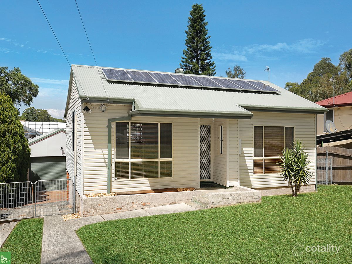 19 Maynes Pde, Unanderra, NSW 2526