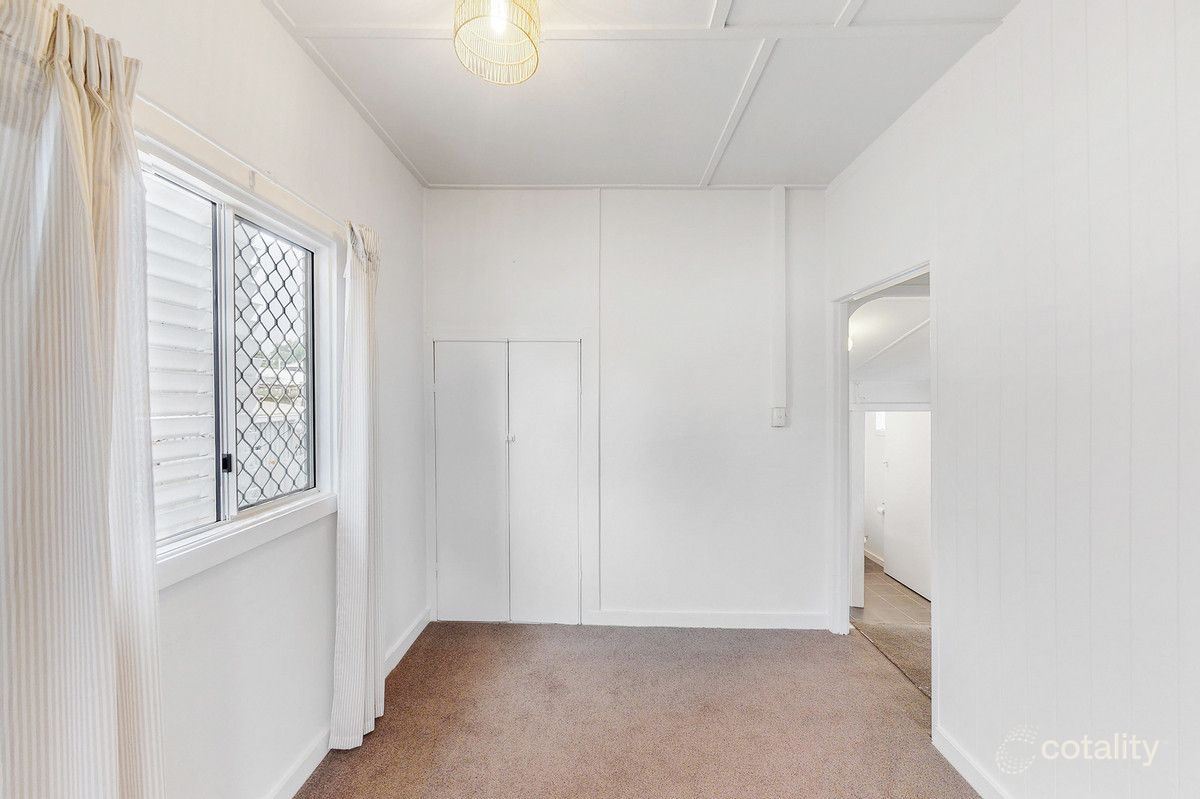 23 Campbell St, Scarborough, QLD 4020