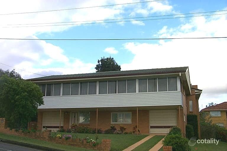 19 Caratel St, Stafford Heights, QLD 4053