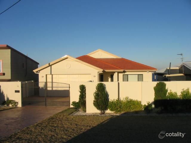 16 Ocean St, Fishermans Bay, NSW 2316