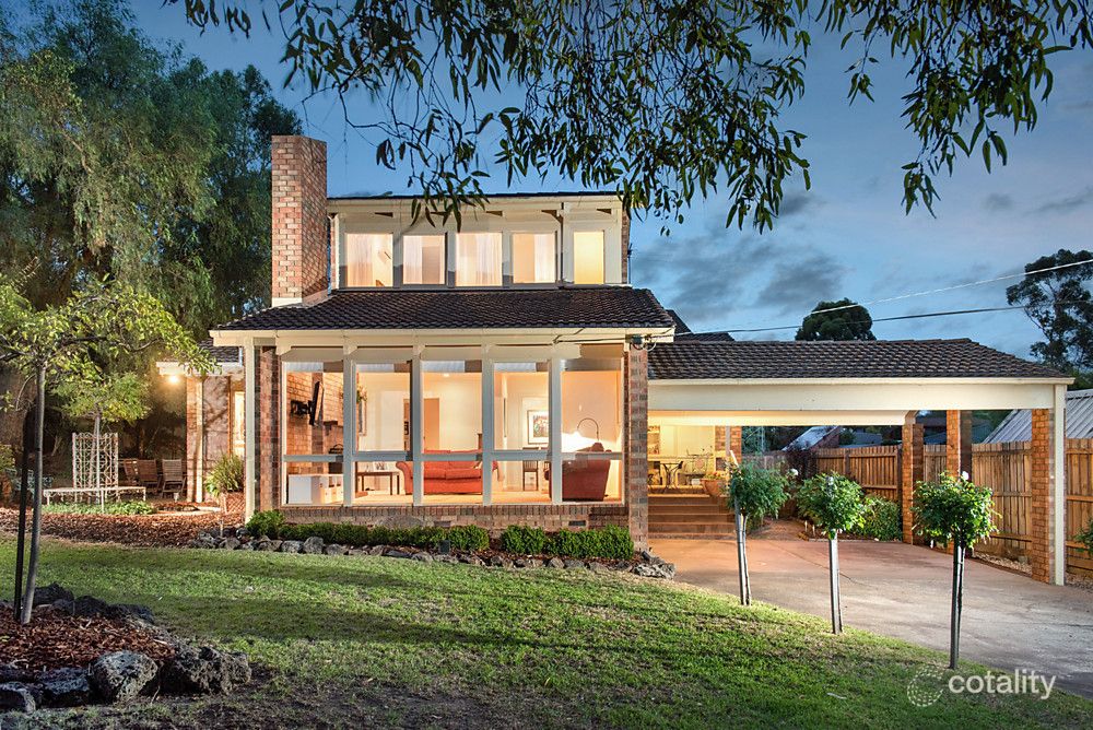 10 Woolmer Ct, Croydon Hills, VIC 3136