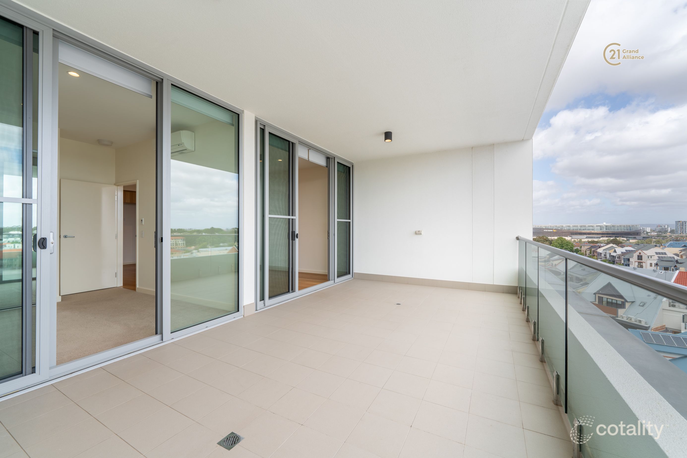 702/9 Tully Rd, East Perth, WA 6004