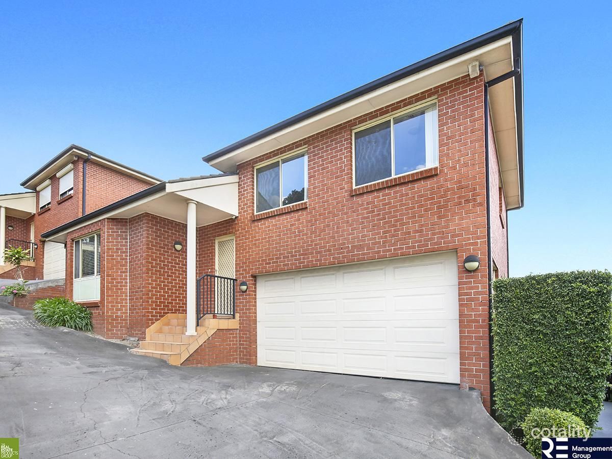 2/24a Robertson St, Coniston, NSW 2500