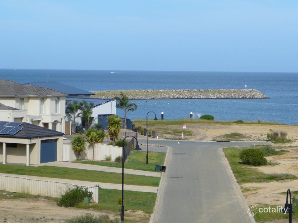 35 Marina Dr, Port Vincent, SA 5581