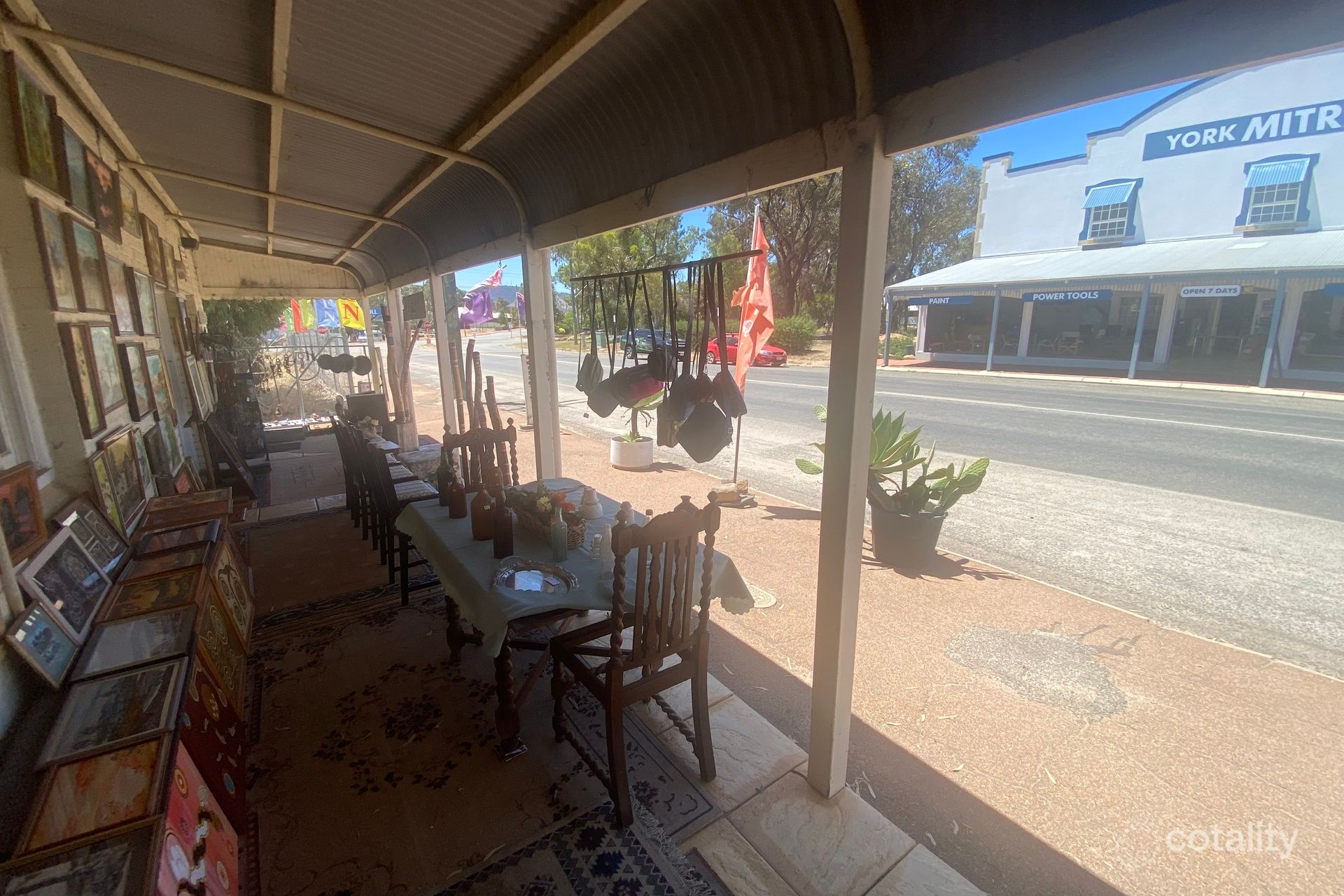 53 Avon Tce, York, WA 6302