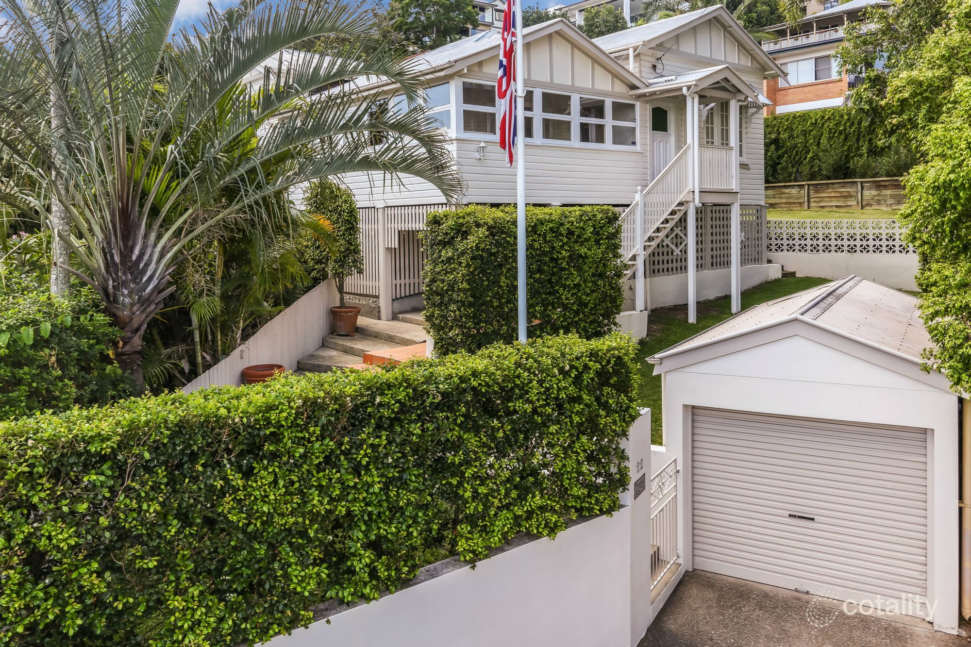 22 Goldsworthy Ave, Hamilton, QLD 4007