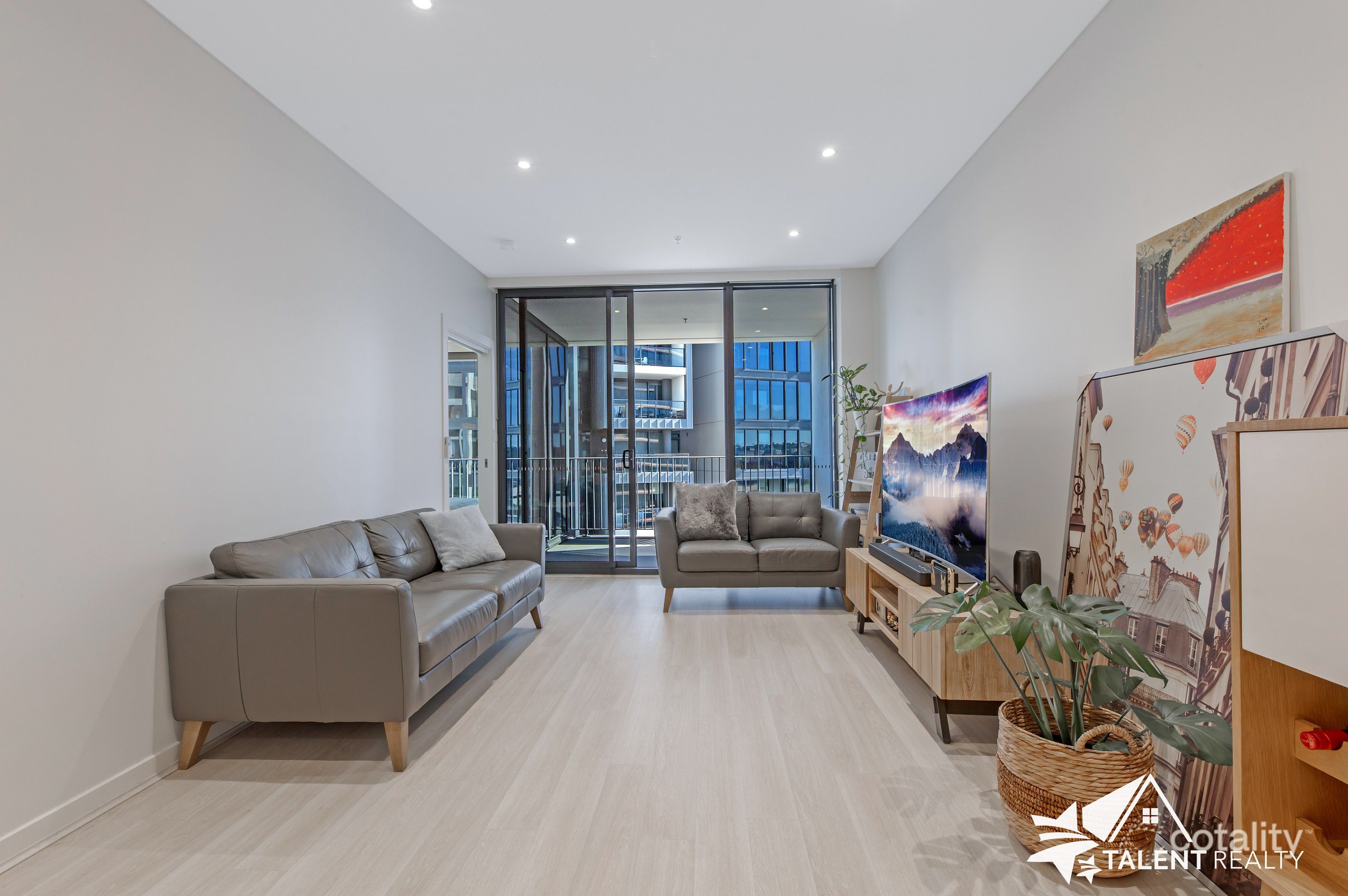 606/14 Burroway Rd, Wentworth Point, NSW 2127