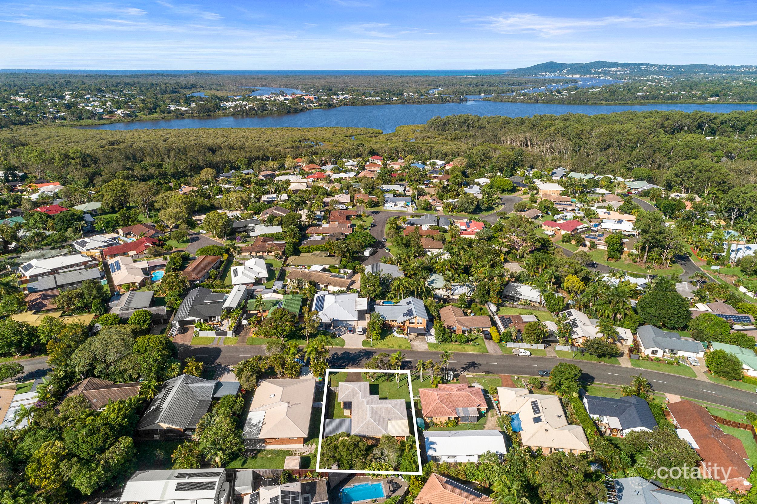 32 Outlook Dr, Tewantin, QLD 4565