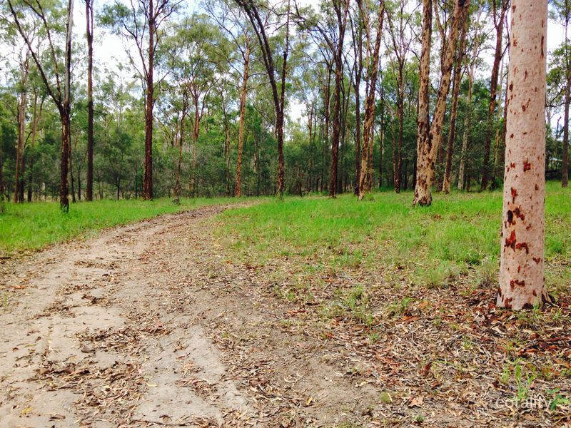 6 Finch Ct, Regency Downs, QLD 4341