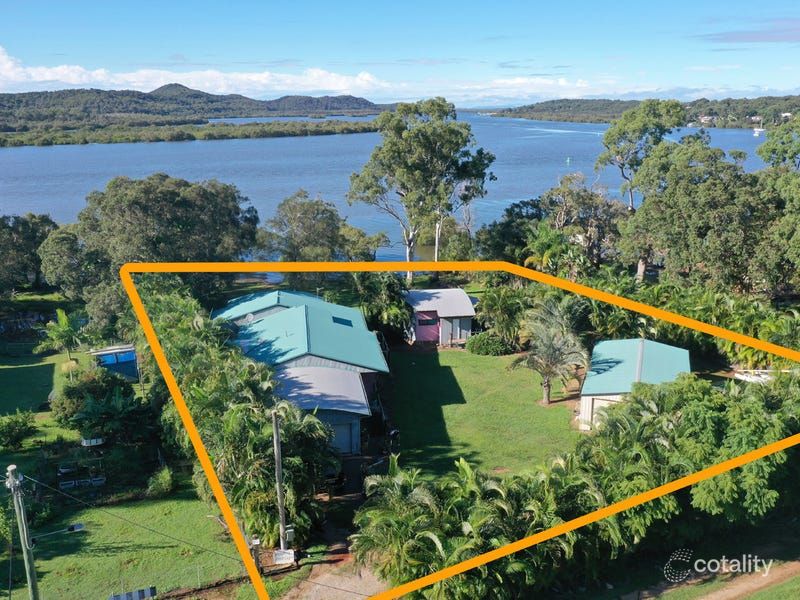 42 Carissa St, Russell Island, QLD 4184