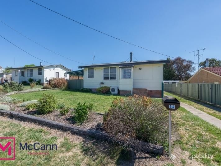 14 Adam St, Gunning, NSW 2581