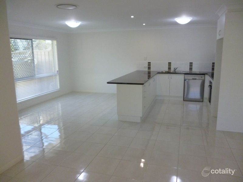 1/8 Windmill Rd, Chinchilla, QLD 4413