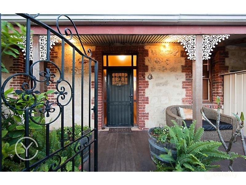 16 Lefroy Rd, South Fremantle, WA 6162