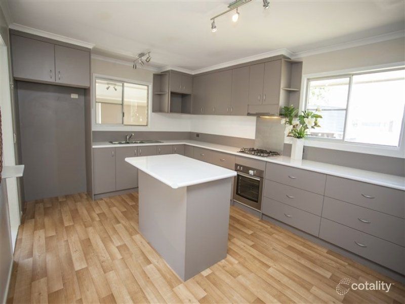 10 Burbank St, Chinchilla, QLD 4413