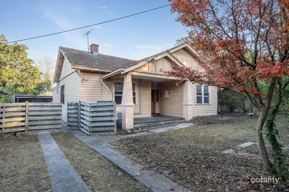 18 Gwenda Ave, Canterbury, VIC 3126