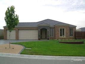 9 Lancaster Way, Beaconsfield, VIC 3807