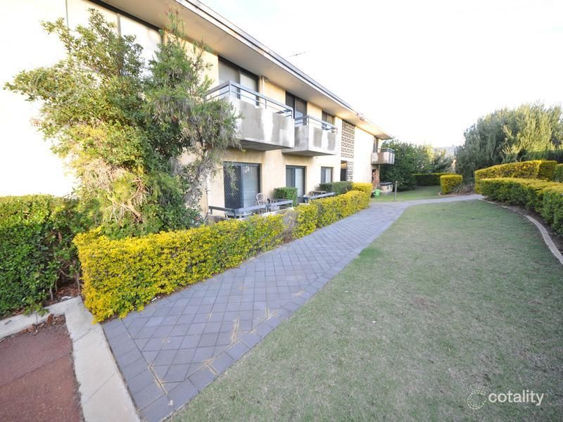 2/30 Lorraine Pl, Hamilton Hill, WA 6163