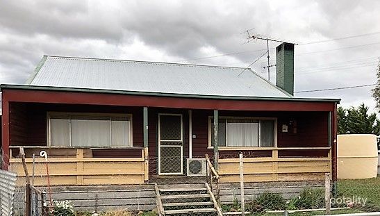 3 Foster St, Benambra, VIC 3900