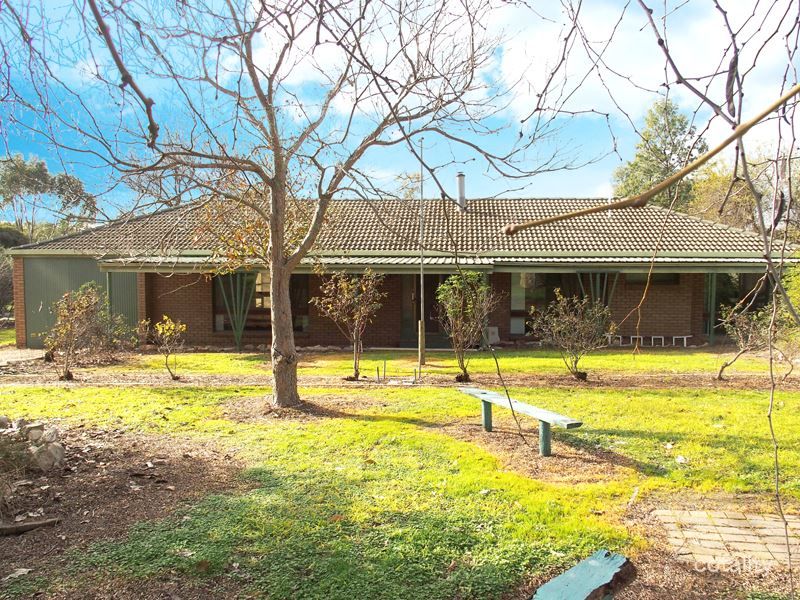 37 Henley Rd, Glenrowan, VIC 3675