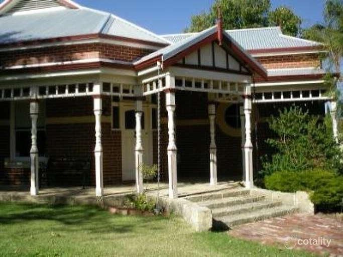 24 Osborne Rd, East Fremantle, WA 6158