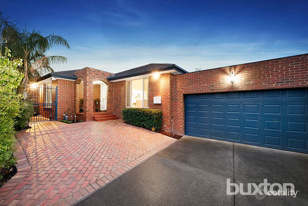13a May Park Ave, Ashwood, VIC 3147