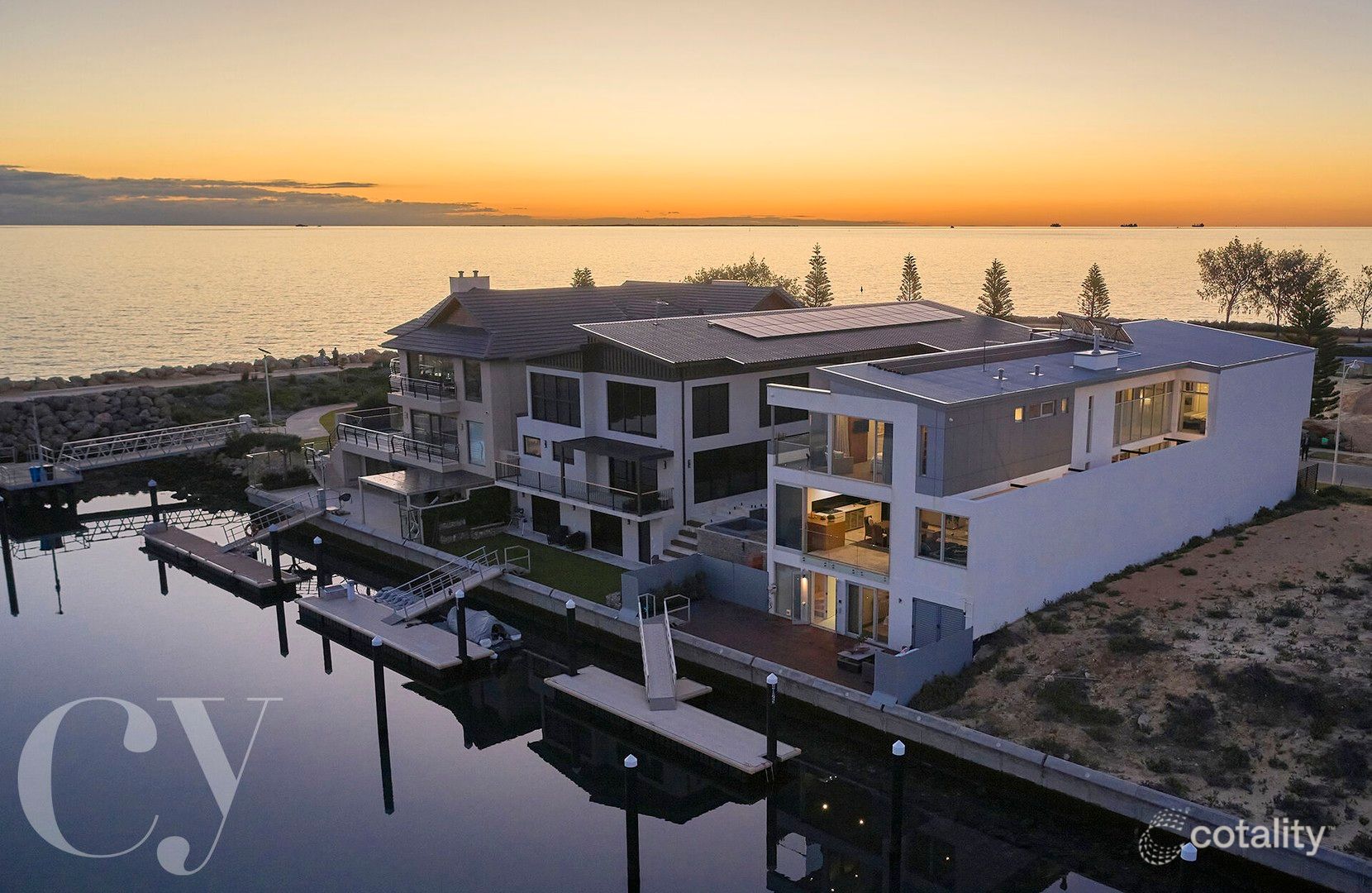 31 Chelydra Pnt, North Coogee, WA 6163