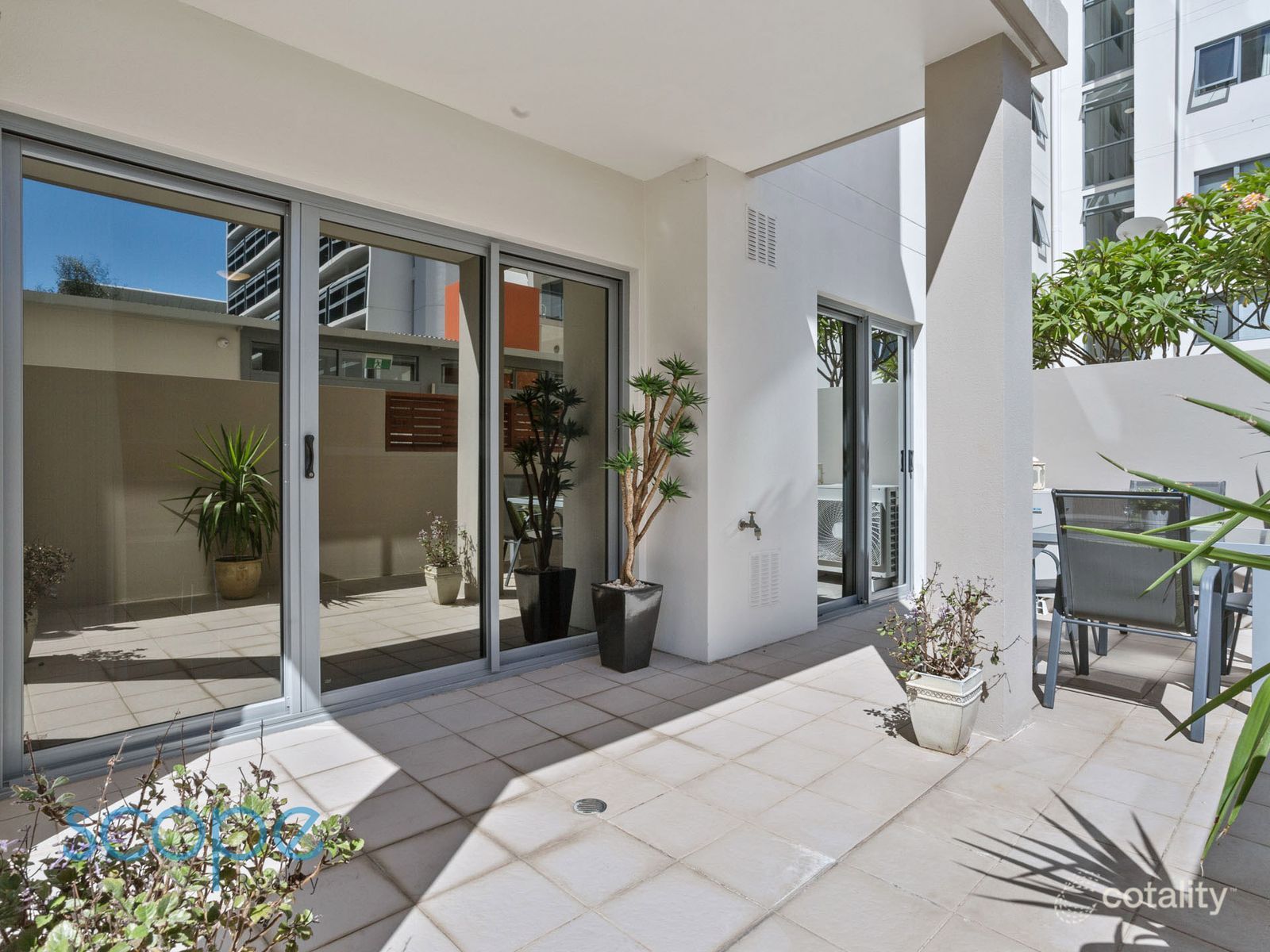 10/4 Delhi St, West Perth, WA 6005